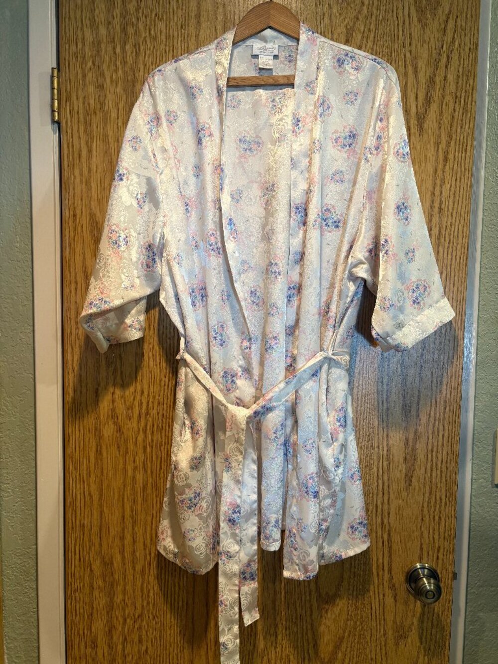 Nordstrom Lingerie Floral Satin Kimono Robe Bridal Getting Ready Gown Size S